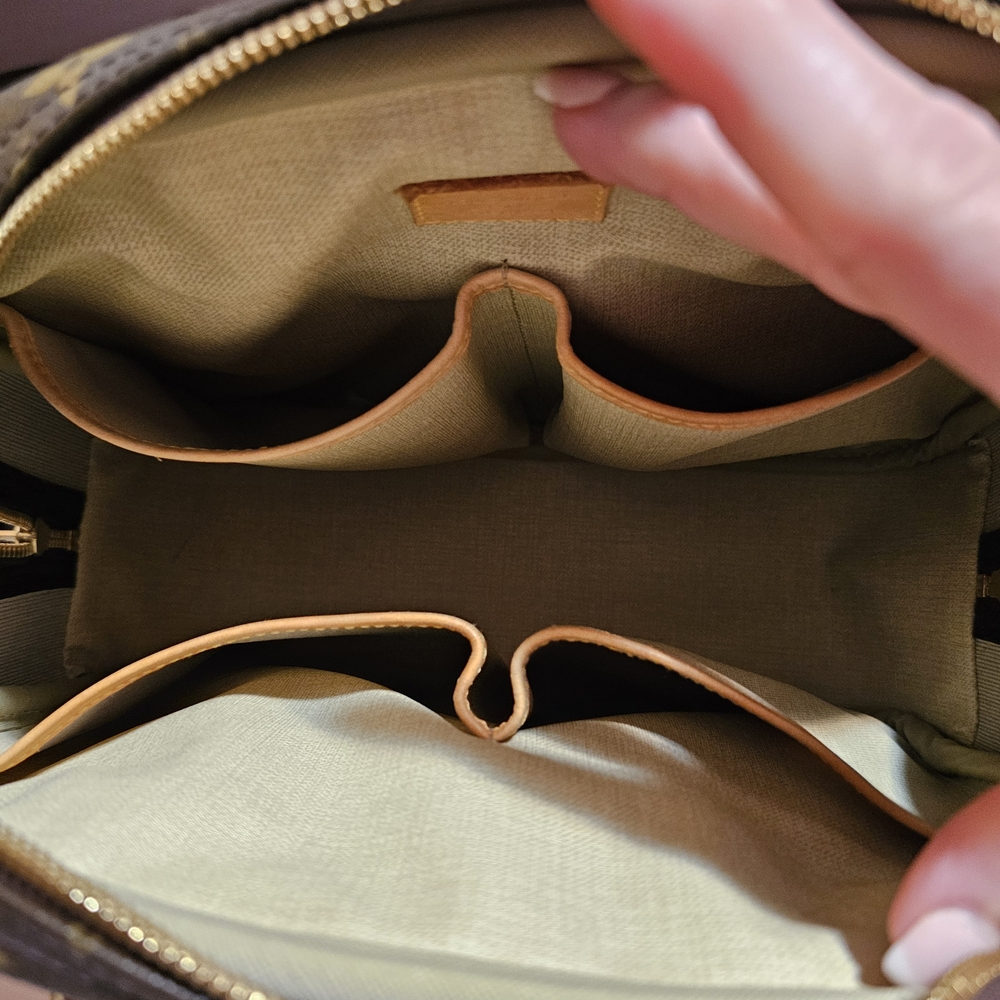 Louis Vuitton Brown Monogram Handbag - Picture 9 of 14